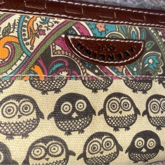 UNIONBAY Cream and Brown Zip Wristlet Wallet (13) - Picture 6 of 9
